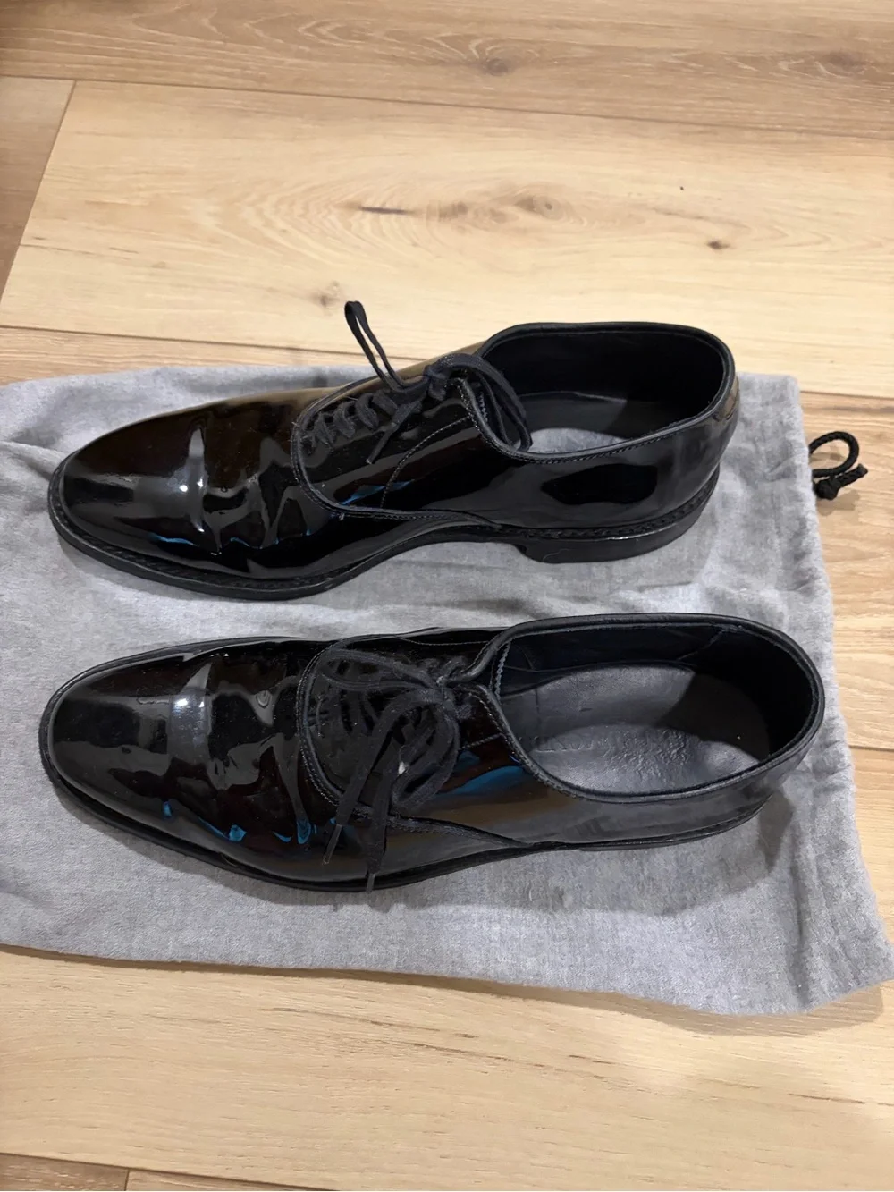 Allen Edmonds Carlyle Plain-toe Oxford Patent Leather